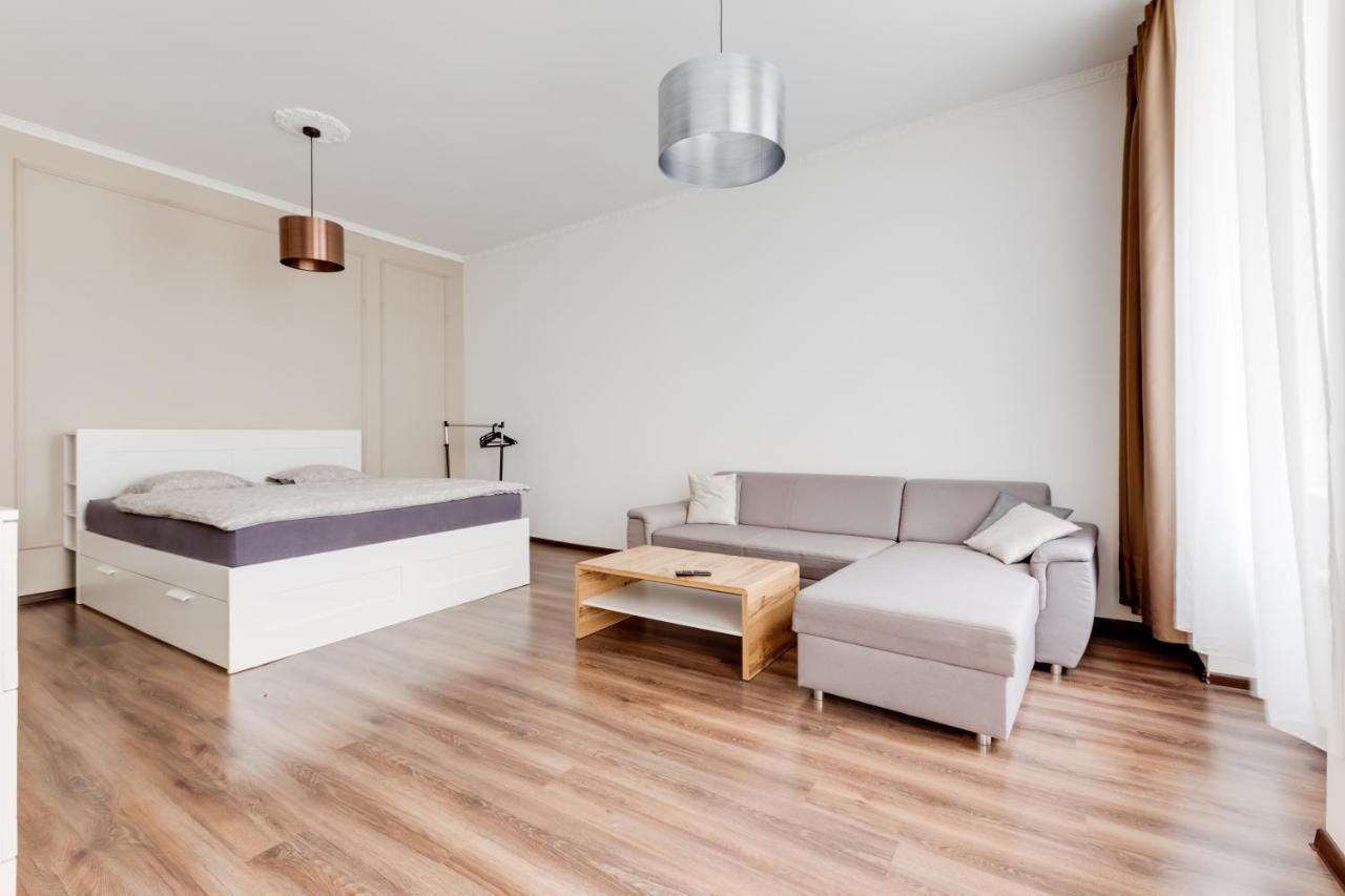 Lovely Apartments Heart Of Прага Экстерьер фото