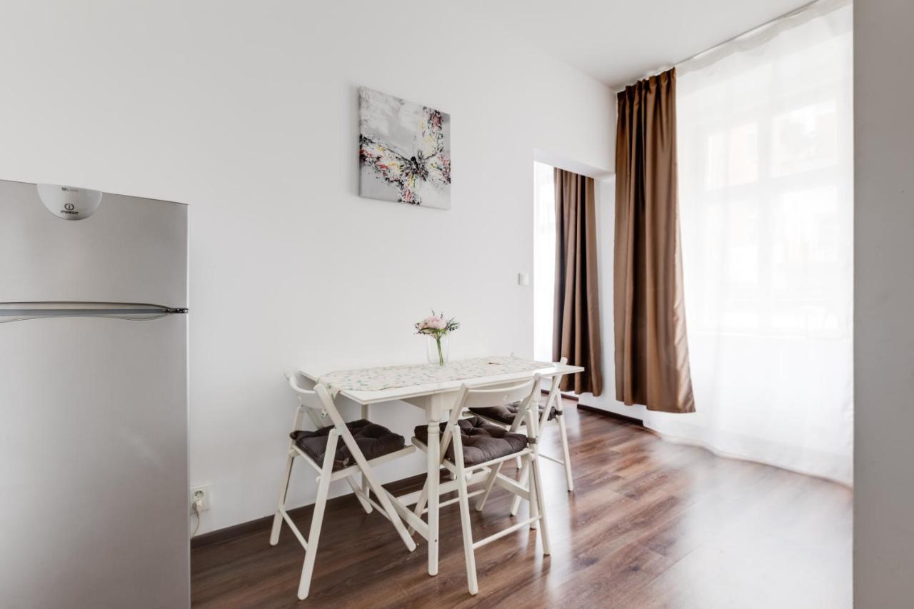 Lovely Apartments Heart Of Прага Экстерьер фото