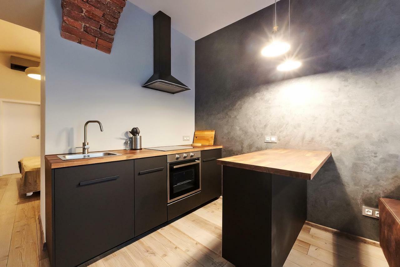 Lovely Apartments Heart Of Прага Экстерьер фото